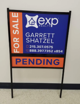 Portable sign for real estate